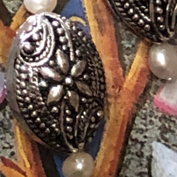 Floral Silver & Pearl Earrings - Picture 7 of 8